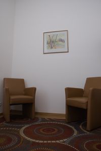 Praxis IchbinIch - Sitzgelegenheiten R&auml;umlichkeiten Psychotherapie